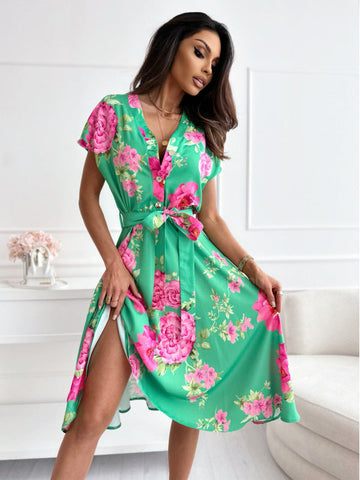 Kurzärmeliges Kleid mit Blumendruck und grünem Gürtel - Mirella
