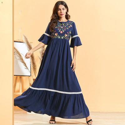 Langes Damenkleid mit böhmischer Blumenstickerei - Adriana