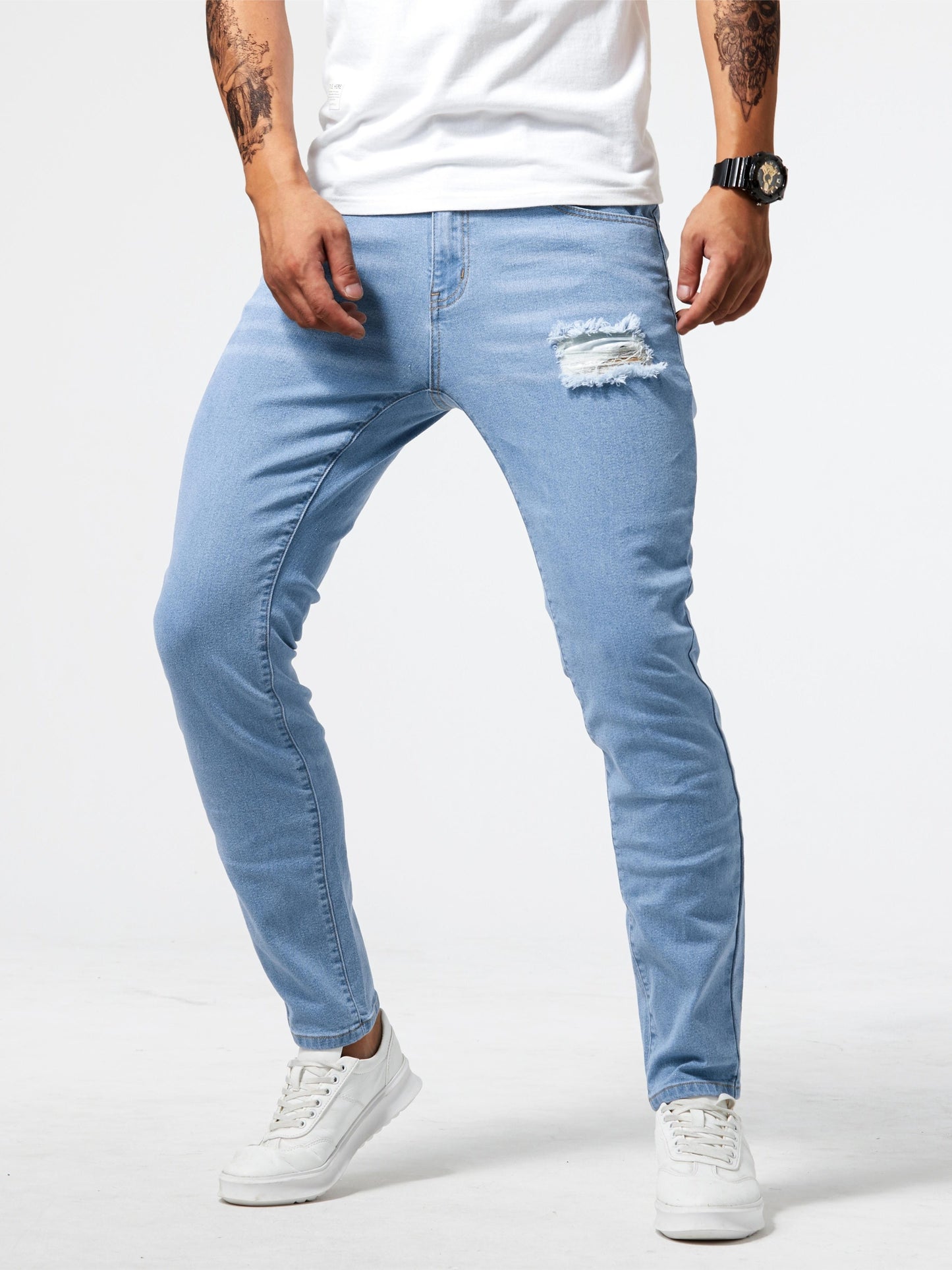 Levi - Hellblaue zerrissene Jeans