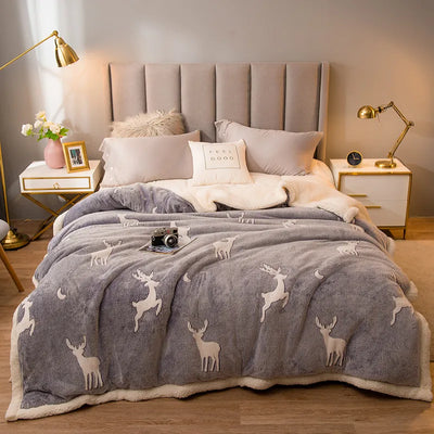 Gesteppte Winterdecke mit Muster