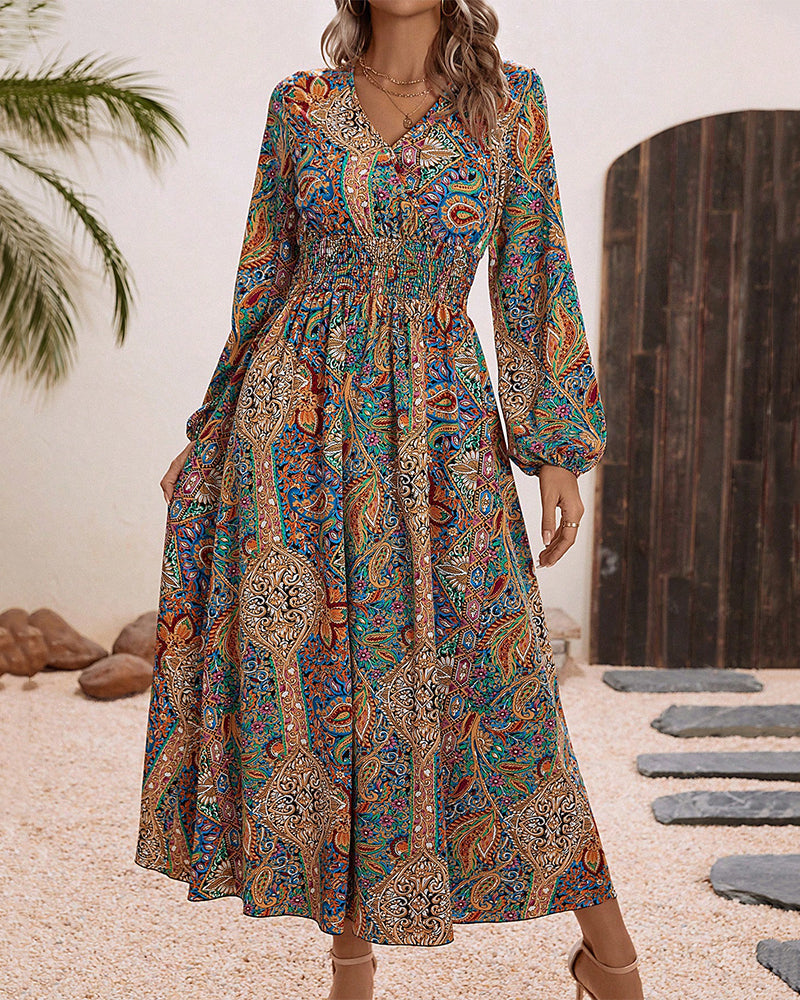 Gina – Elegantes Kleid mit buntem Paisley-Muster