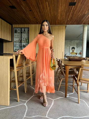 Lucy - Modisches Kleid mit Fransen