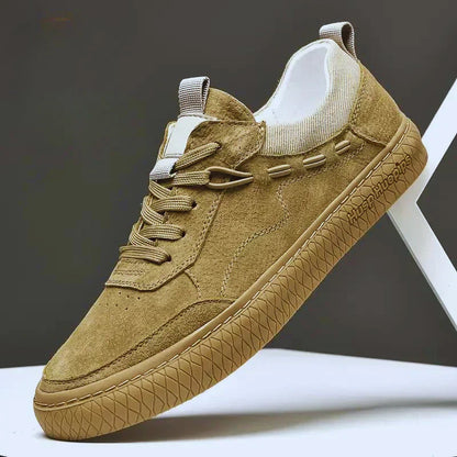 Maxwell - Lässige Sneakers aus Wildleder mit strukturierter Sohle