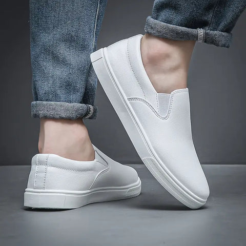 Tino – Lässige Slipper für Herren, bequem und stilvoll
