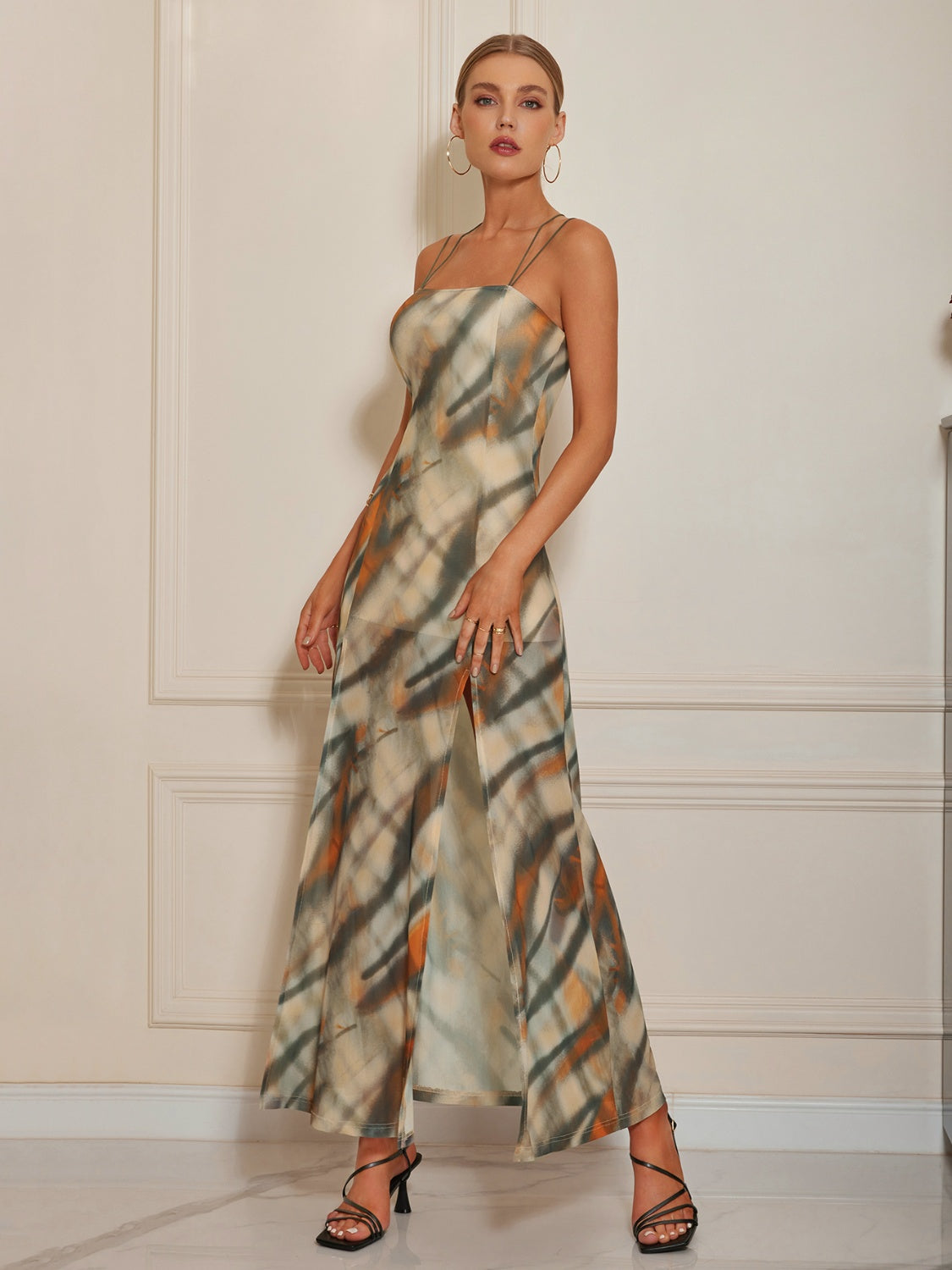 Moly - Maxikleid mit quadratischem Ausschnitt und Schlitz