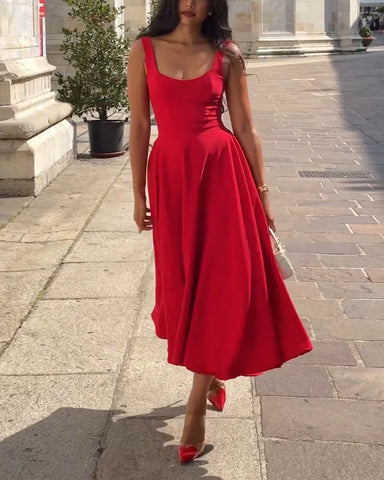 Kenia - Rotes enges Midikleid mit Trägern
