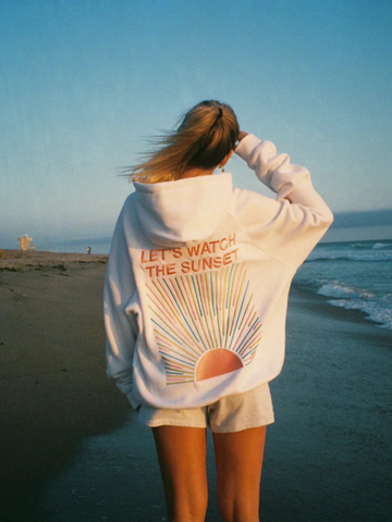 Ophelia – Weicher Hoodie für Damen inspiriert vom Sonnenuntergang