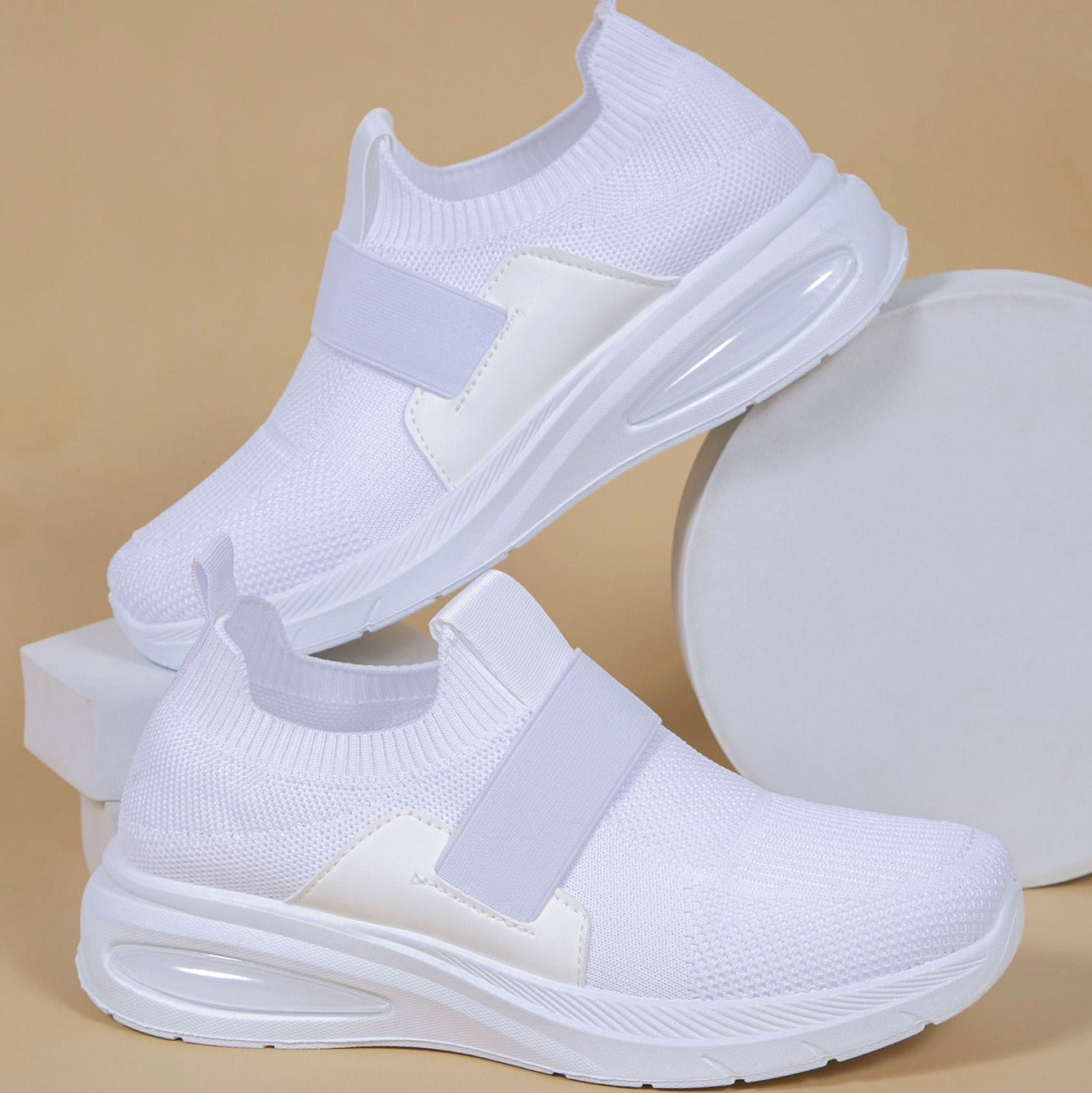 Atmungsaktive Slipper aus Stoff für Damen - Noelia
