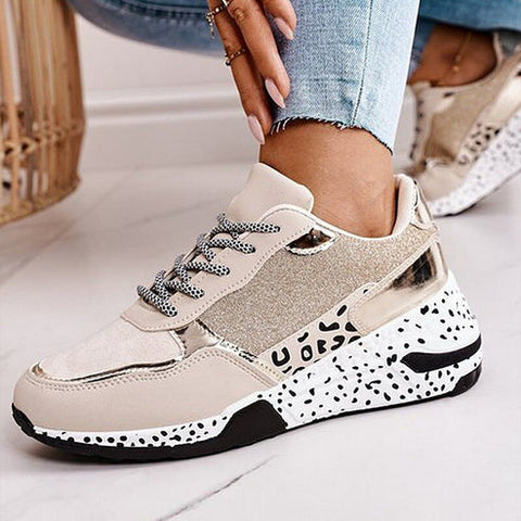 Jana – Stylische Schnürschuhe mit Leopardenmuster für einen trendigen Look