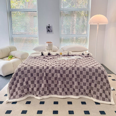 Weiche karierte Decke für den Winter