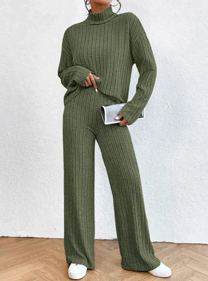 Eve - Strickhose und Rollkragenpullover für Frauen