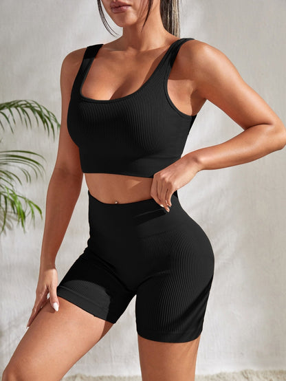 Bera Sportoutfit - Schönes Sportset mit Shorts und Tops für Damen