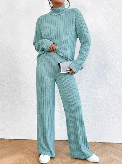 Eve - Strickhose und Rollkragenpullover für Frauen