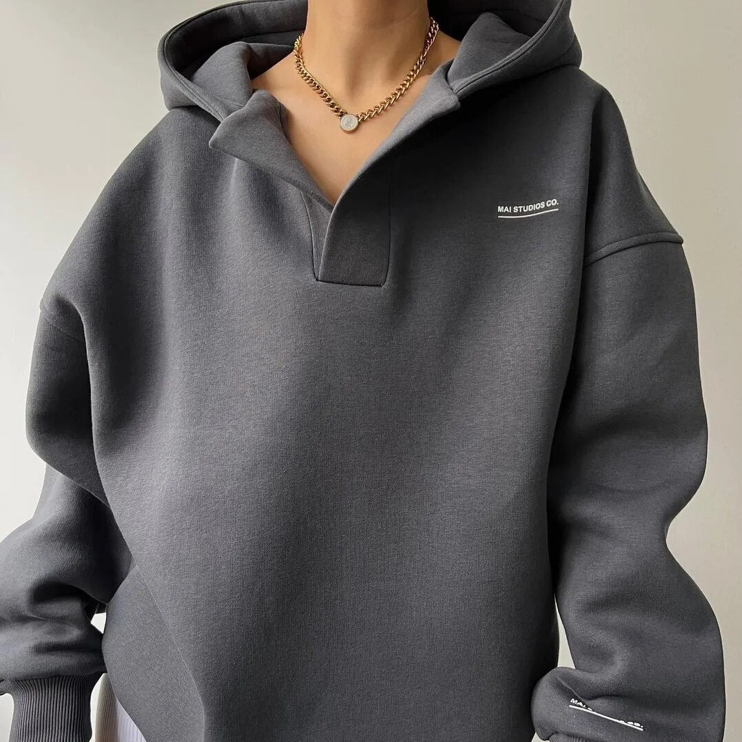 Winter Elegance Sweatshirt mit V-Ausschnitt