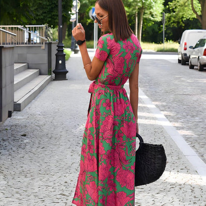 VALERIA - Streetwear Kleid mit V-Ausschnitt