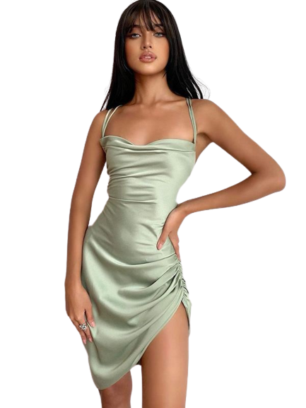 Evelin - Eng anliegendes Kleid aus Satin