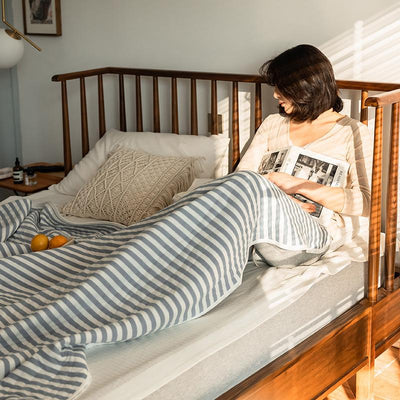 Gestreifte leichte Sommerbettdecke