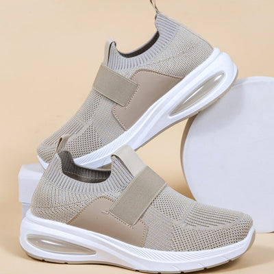 Atmungsaktive Slipper aus Stoff für Damen - Noelia