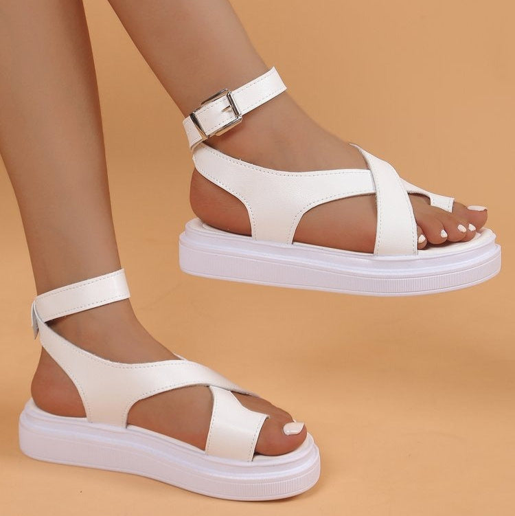 Damen Sandalen aus Synthetik mit gekreuzten Riemen und Plateausohle - Estela