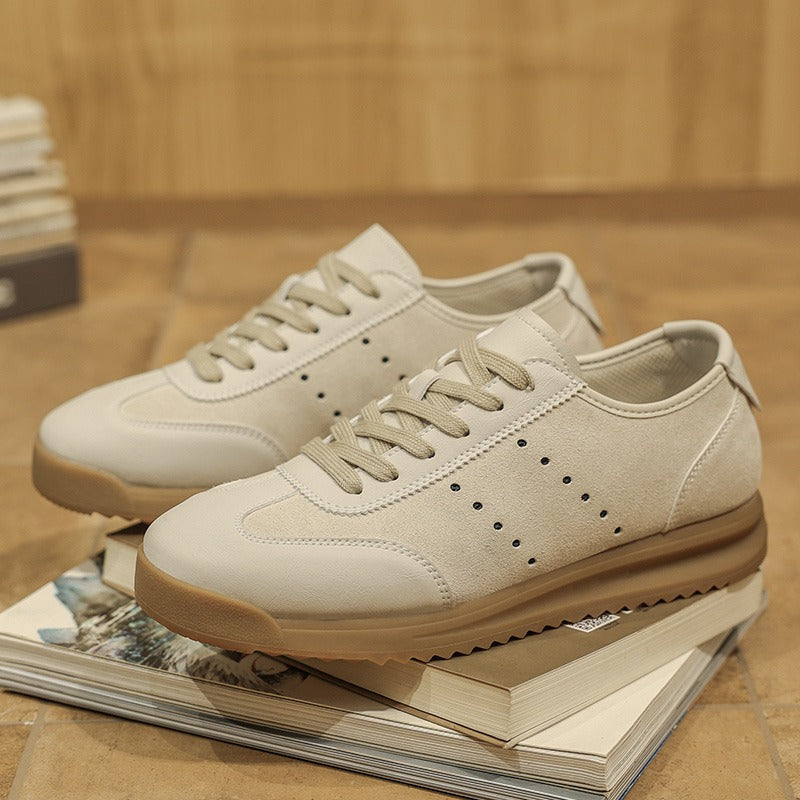 Sportliche Herren-Turnschuhe aus Wildleder und Kunstleder mit gezackter Sohle - Cielo