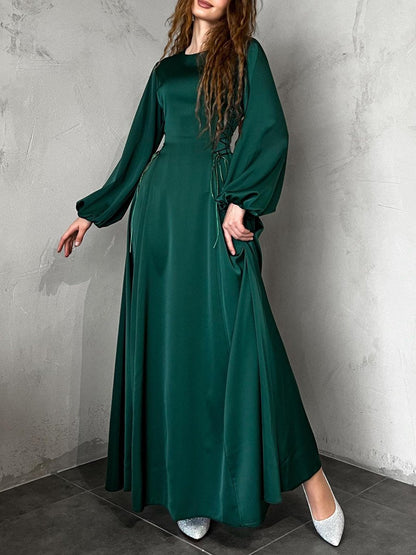 Kira - Kleid mit Rundhalsausschnitt und Spitze