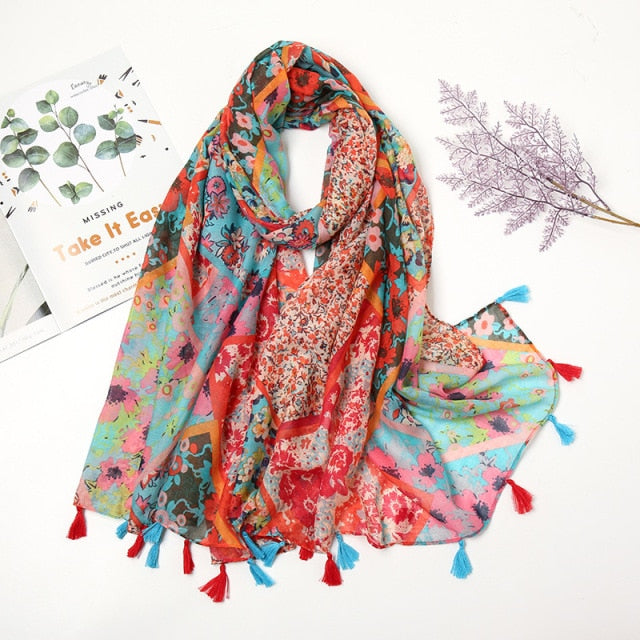 Pashmina-Schal mit floralen Pompons