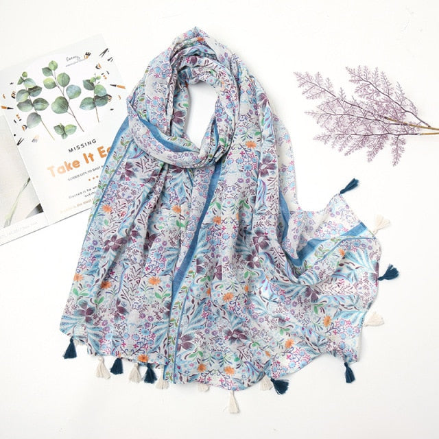 Pashmina-Schal mit floralen Pompons